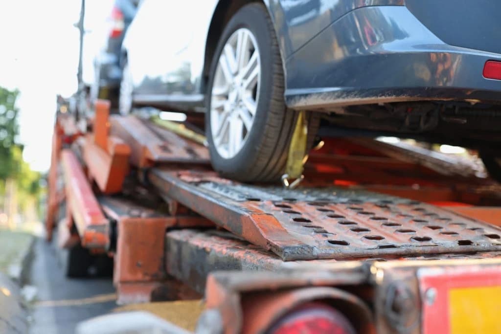 Long distance vehicle transportation on UK motorway